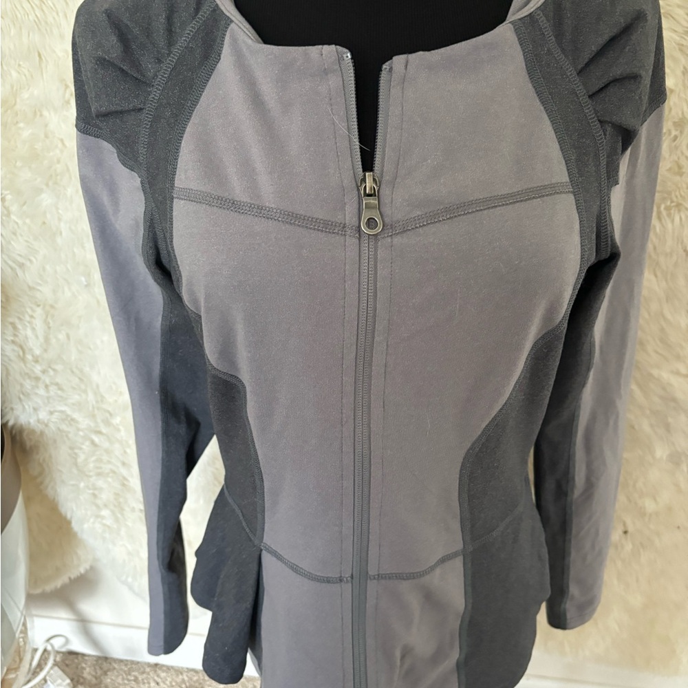 Jacket - Picture 3 of 9